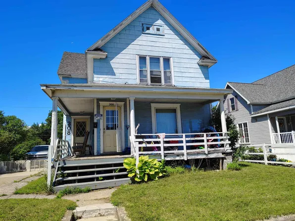 308 S 19th St, Escanaba, MI 49829