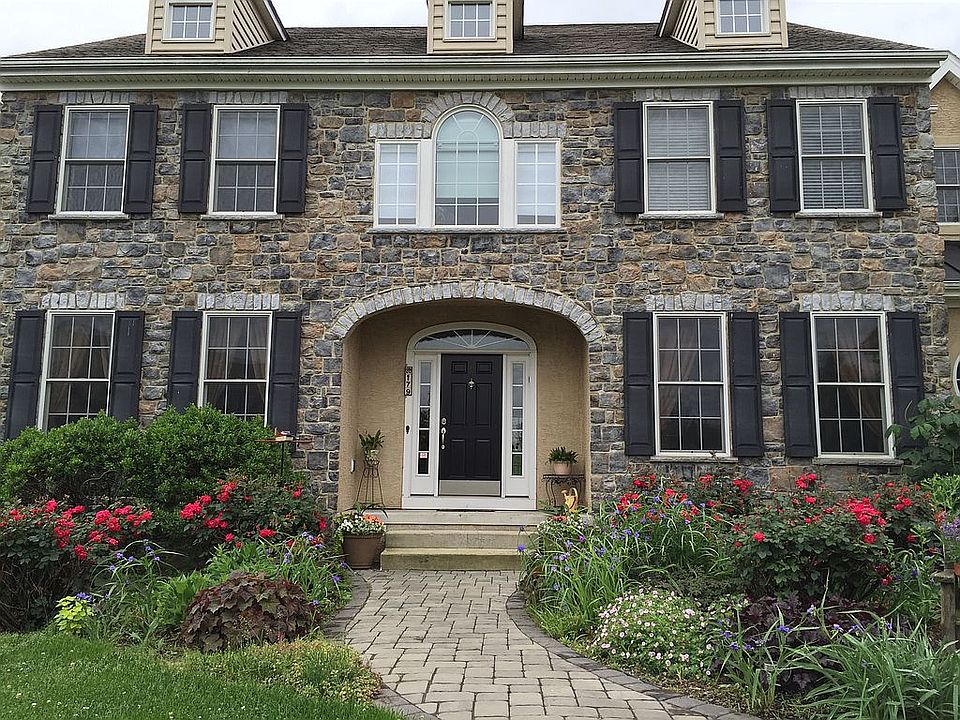 2nd image of 179 Harrogate Dr