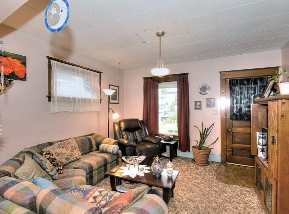 3rd image of 1308 W Mansfield Ave