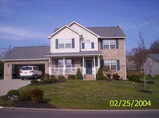 562 Mariner Point Dr, Clinton, TN 37716