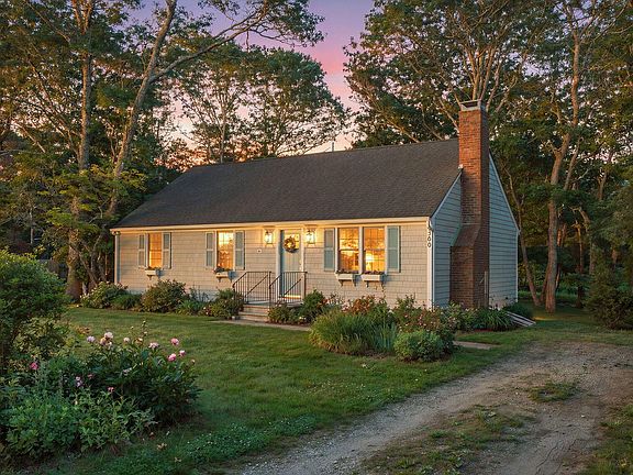 2nd image of 300 Schoolhouse Road