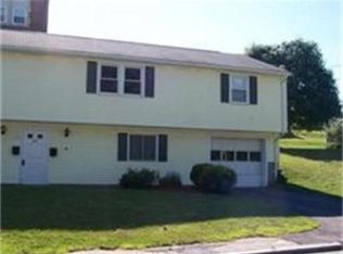 28R Boston Ave, Worcester, MA 01604