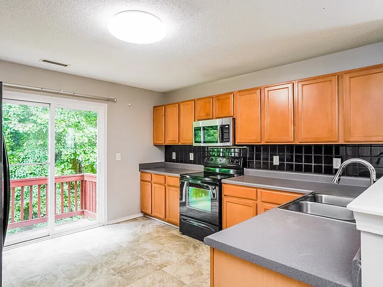 3129 Varcroft Rd — Photo 7