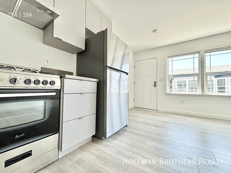 6127 1/2 Monterey Rd — Photo 3