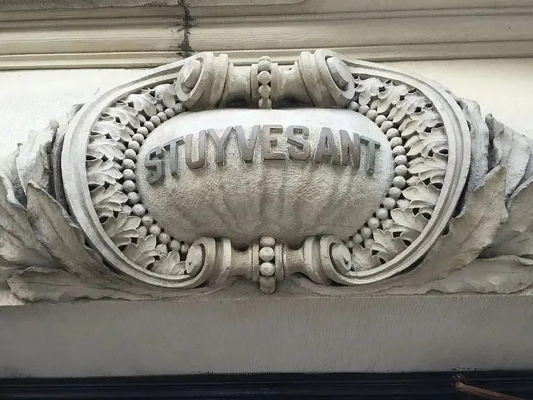176 Washington Ave — Photo 2