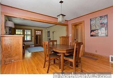 3rd image of 937 Lombard Ave