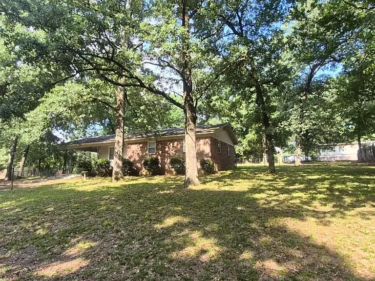 15201 McCaleb Rd — Photo 2