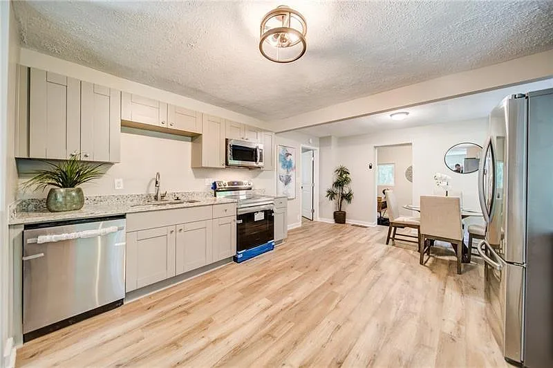 3 bed, 3.0 bath, 1722 sqft, $2,550 — Photo 4