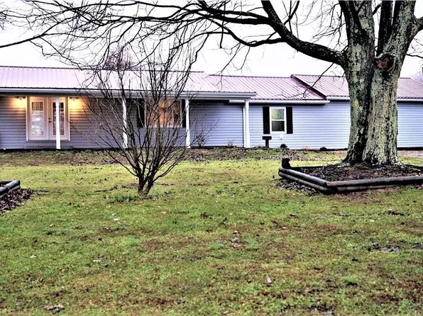 5239 Avon Rd NE, Carrollton, OH 44615