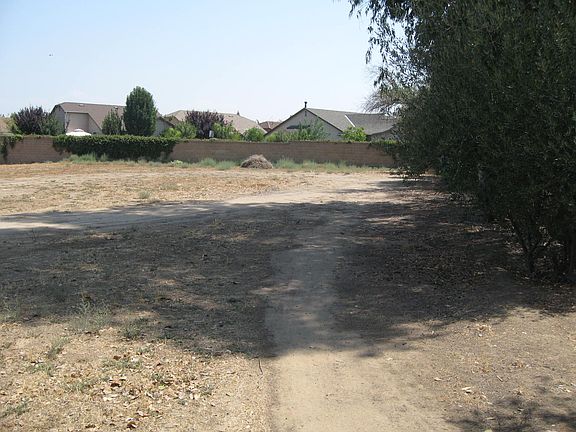 5th image of 5680 N Brawley Ave