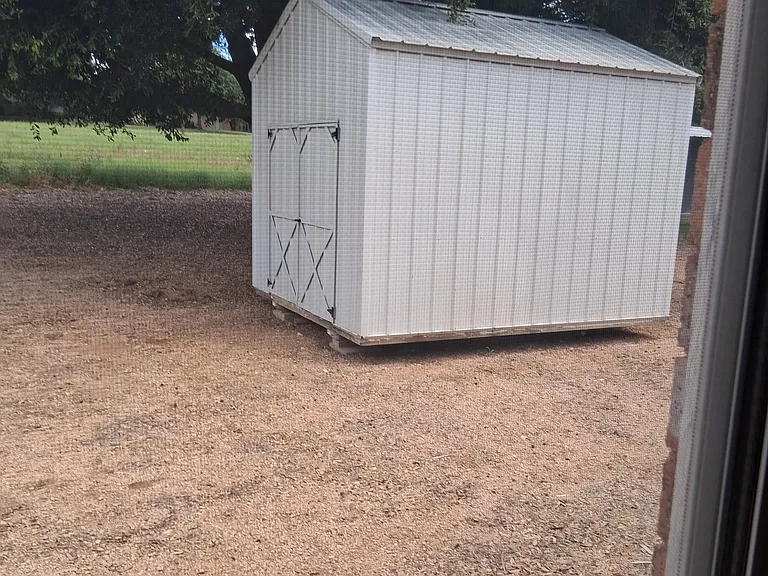 1811 Bluebonnet Ln — Photo 11