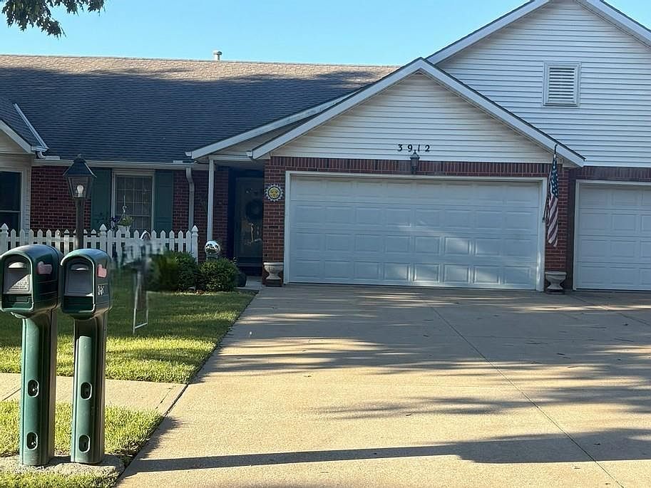 1st image of 3912 Westgate Dr