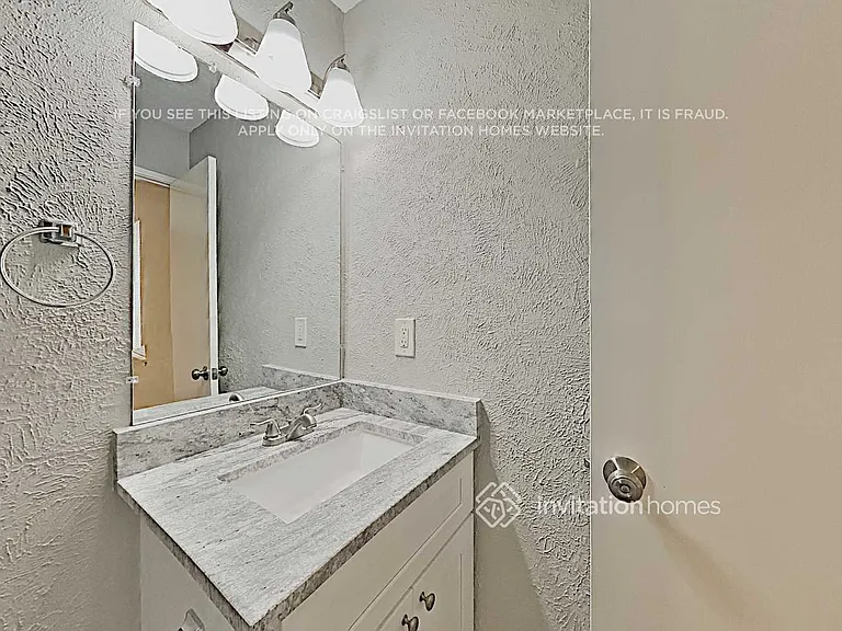 10214 Deer Hollow Dr — Photo 13