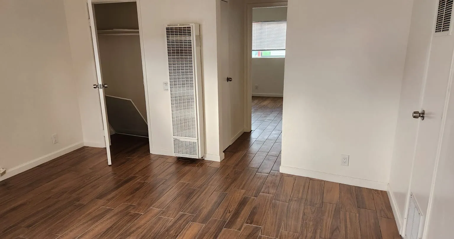 2 bed, 900 sqft, $2,790 — Photo 4