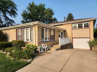 10525 Kedvale Ave, Oak Lawn, IL