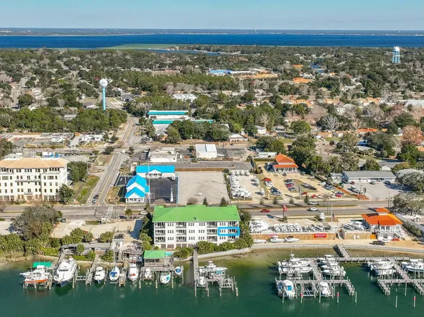 602 Harbor Blvd Unit 201, Destin, FL 32541