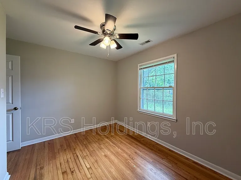 105 Janet Dr — Photo 6