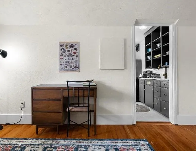 4004 N Baltimore St — Photo 3