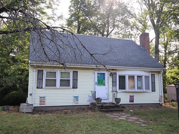 221 Main St, Saugus, MA 01906