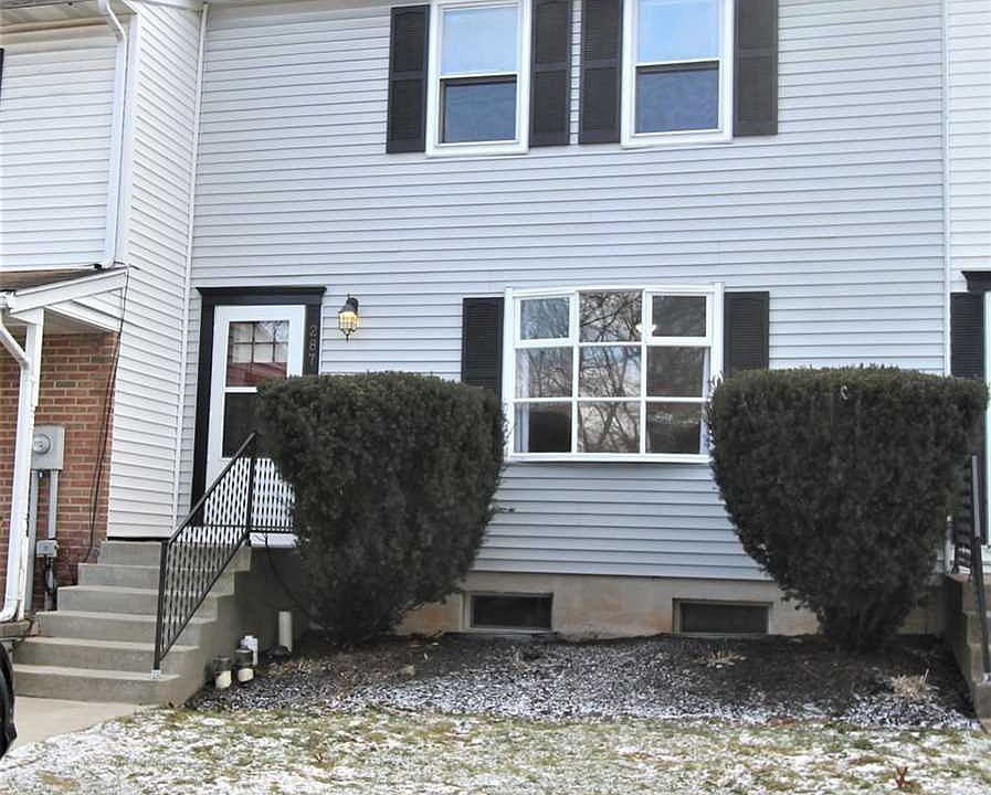 1st image of 287 Oakwood Ave