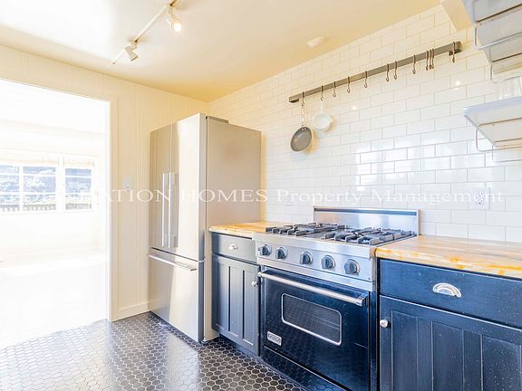 2nd image of 414 Richardson St