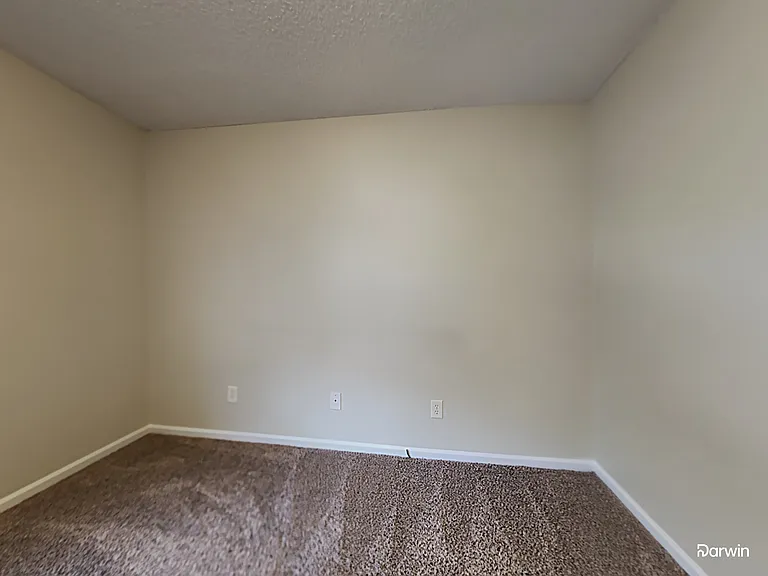 103 Lafayette Rd — Photo 12