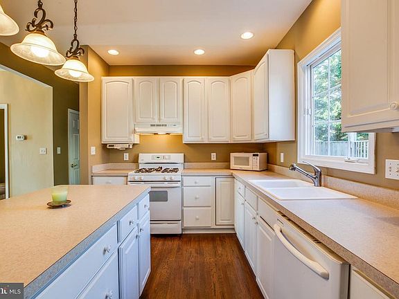5th image of 6125 Blackstone Blvd
