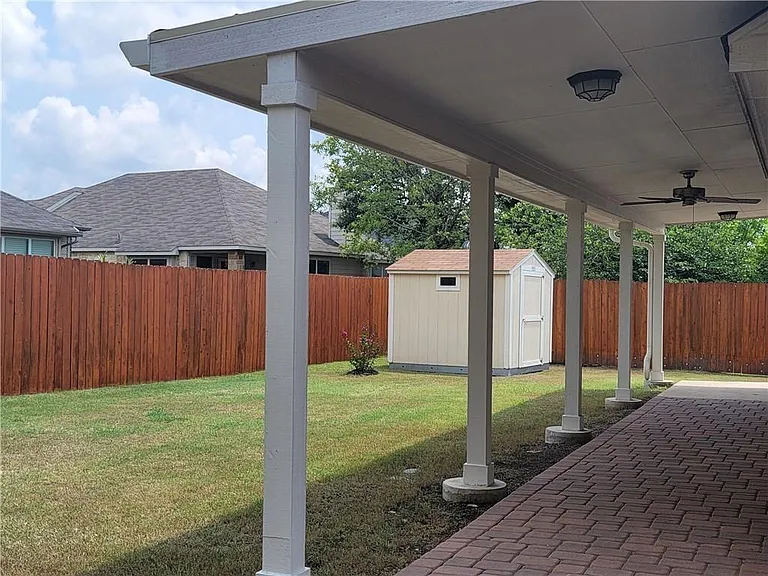 208 Hummingbird Ln — Photo 18