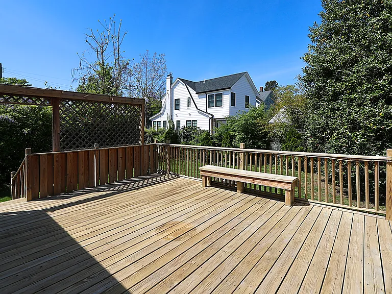 237 Fulton St — Photo 29