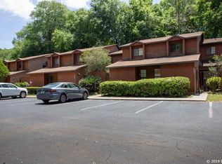 5825 SW 8th Pl, Gainesville, FL 32607