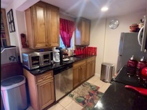 stamford-connecticut-177204051 picture