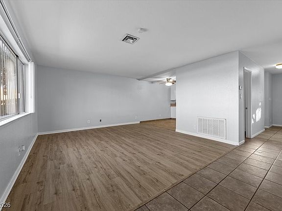 3rd image of 103 Greenbriar Townhouse Way
