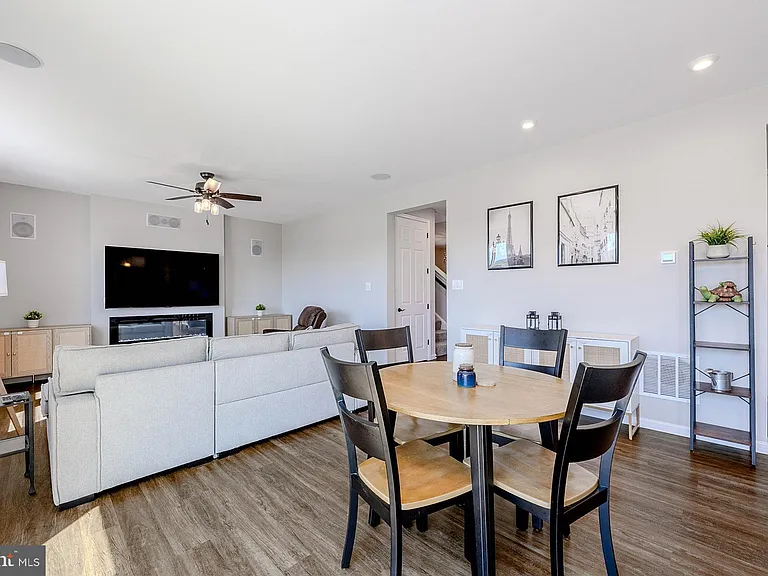 324 Cedar Spring Dr — Photo 11