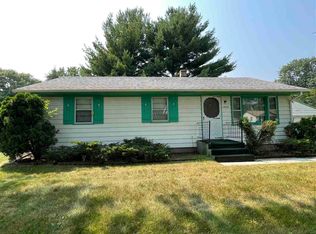 1407 Lilac Ln, Machesney Park, IL 61115