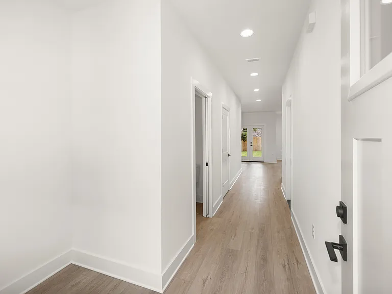 608 Fir Ave — Photo 3