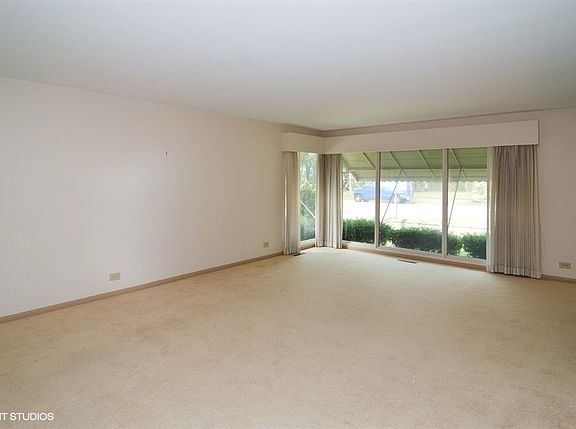 2nd image of 2411 Sunnyside Ave