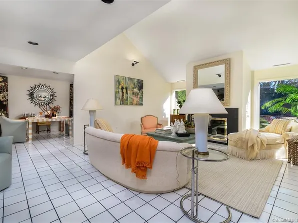 329 Lansdowne #329, Westport, CT 06880