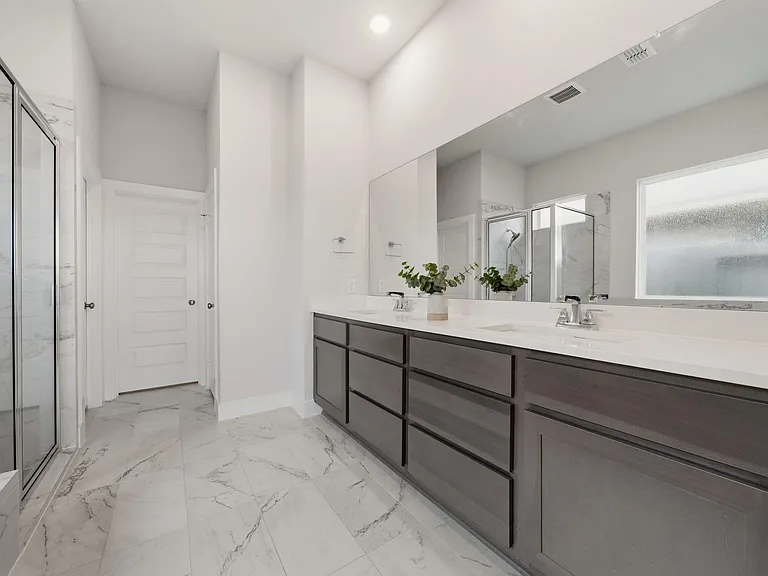 26307 Camden Canyon Ave — Photo 19