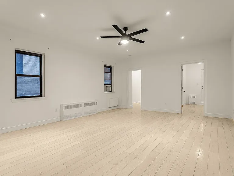 216 W 78th St #1E — Photo 2