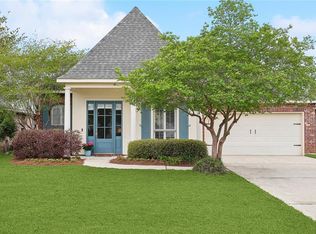 2424 Cours Carson St, Mandeville, LA 70448