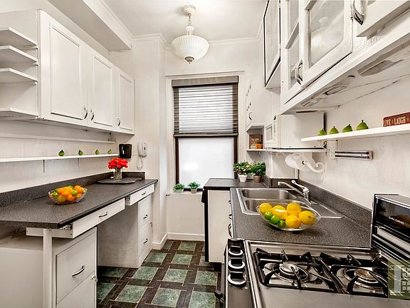 4th image of 2480 Broadway #12J