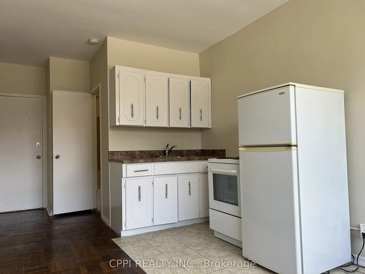 Studio, $1,499 — Photo 2