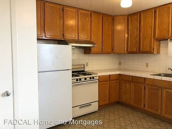 4th image of 732 26th Ave APT 05