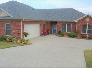 1123 Leawood Dr, Frankfort, KY 40601