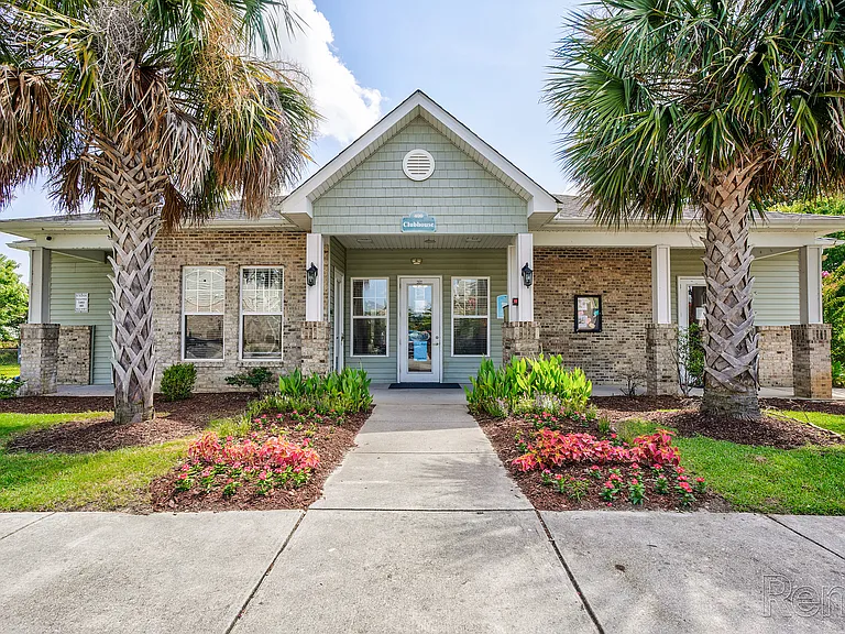 Charleston Place — Photo 11