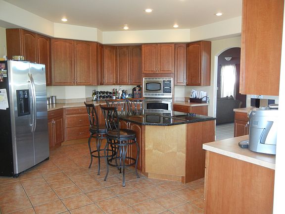2nd image of 2500 Hamilton Ct