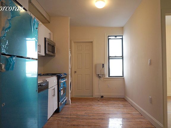 5th image of 402 Graham Ave #3