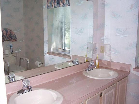 2nd image of 4860 Valley Dr #83