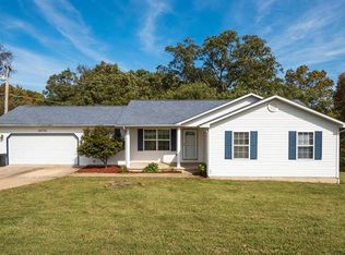16735 Harmony Ln, Saint Robert, MO