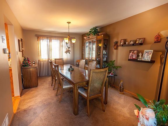 2nd image of 8111 Saint James Dr